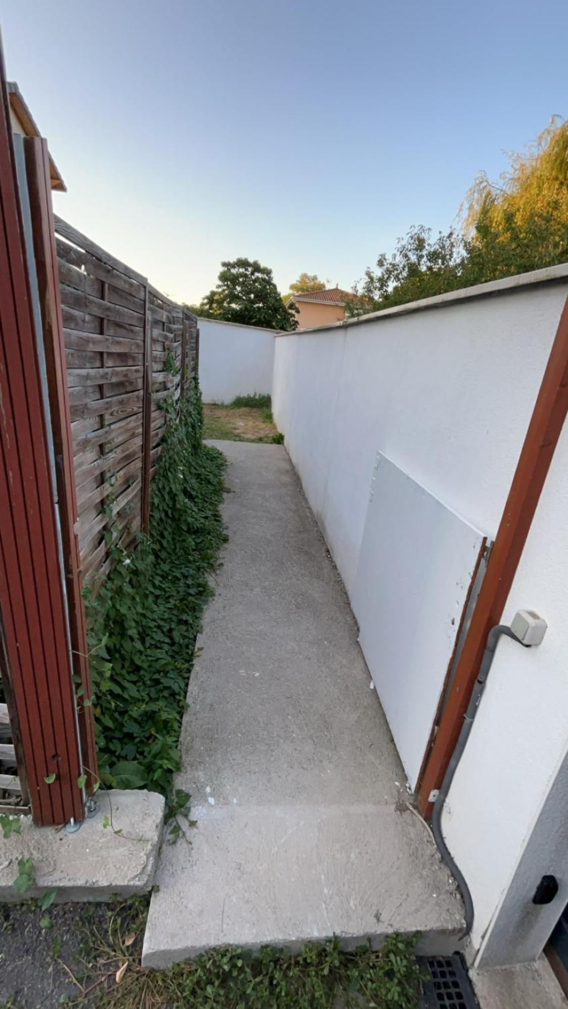 Stade Ol Et Grand Large Decines-Charpieu Exterior photo